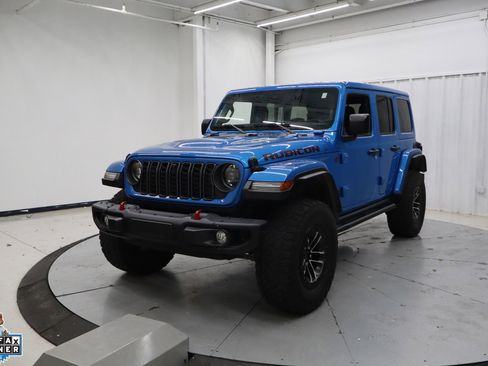Used 2024 Jeep Wrangler Unlimited Rubicon AWD/4WD image 8