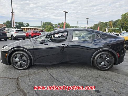 New 2026 Toyota Prius Plug-In Hybrid image 4