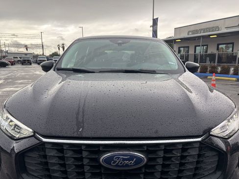 Certified 2024 Ford Escape Active FWD image 8