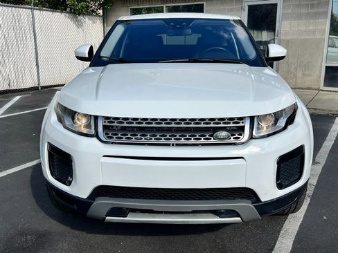 Used 2018 Land Rover Range Rover Evoque SE image 2