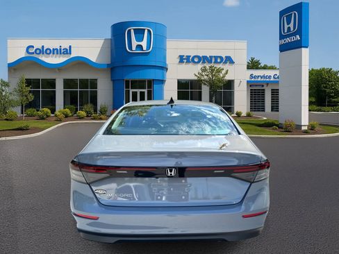 Used 2025 Honda Accord SE image 5