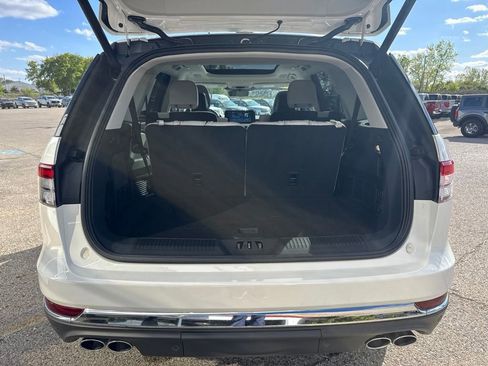Used 2026 Lincoln Aviator Reserve AWD/4WD image 21