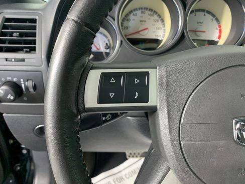 Used 2010 Dodge Challenger R/T RWD image 18