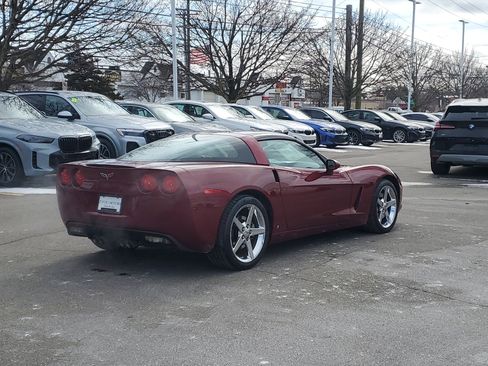 Used 2007 Chevrolet Corvette Coupe w/ Preferred Equipment Group image 3
