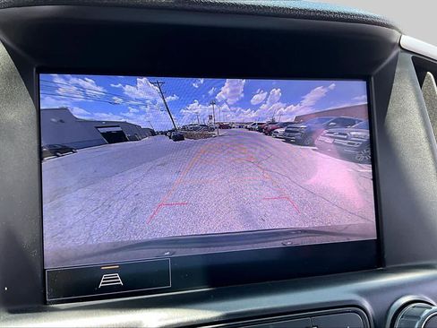 Used 2022 GMC Terrain SLT w/ Infotainment Package II FWD image 26