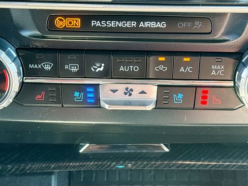 Certified 2022 Ford F450 Platinum w/ FX4 Off-Road Package image 24