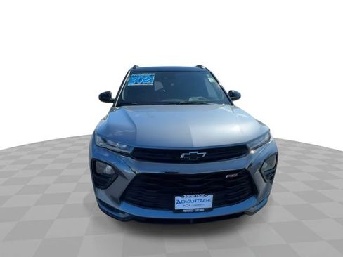 Used 2021 Chevrolet TrailBlazer RS w/ Sun and Liftgate Package FWD image 3