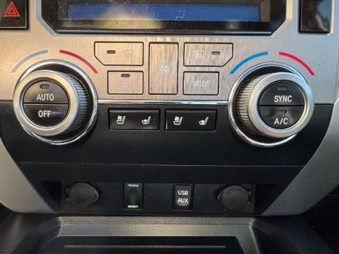 Used 2018 Toyota Tundra Platinum image 37