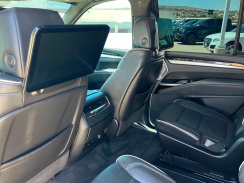 Used 2025 Cadillac Escalade Sport w/ Touring Package AWD/4WD image 20