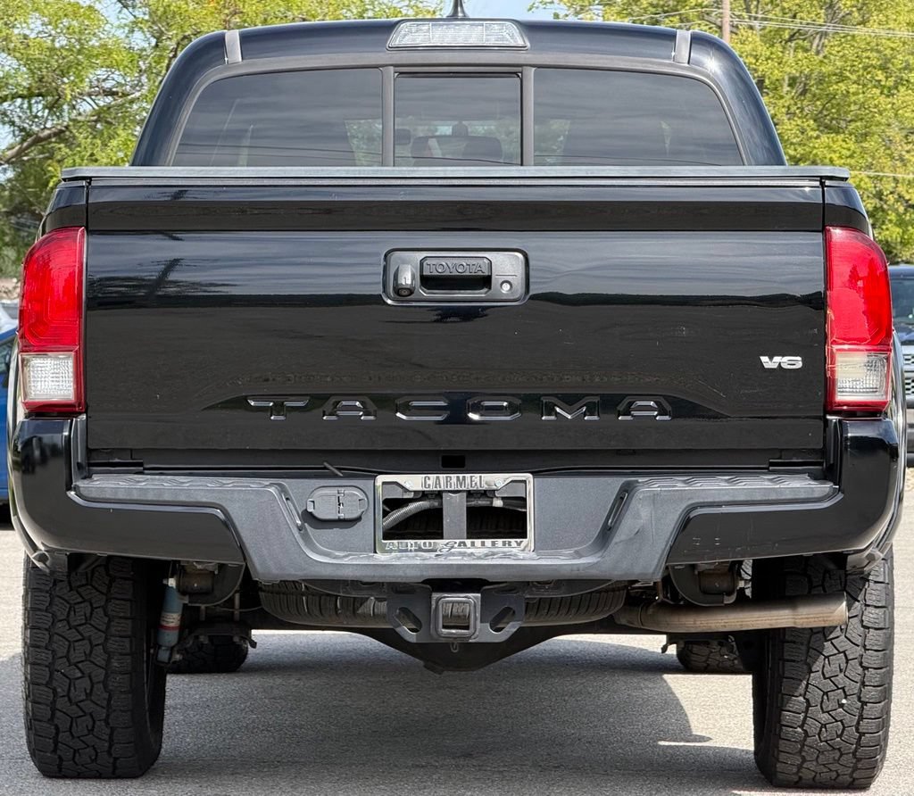 Used 2016 Toyota Tacoma TRD Sport w/ Towing Package AWD/4WD image 3