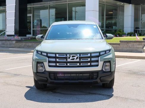 New 2025 Hyundai Santa Cruz SE image 2