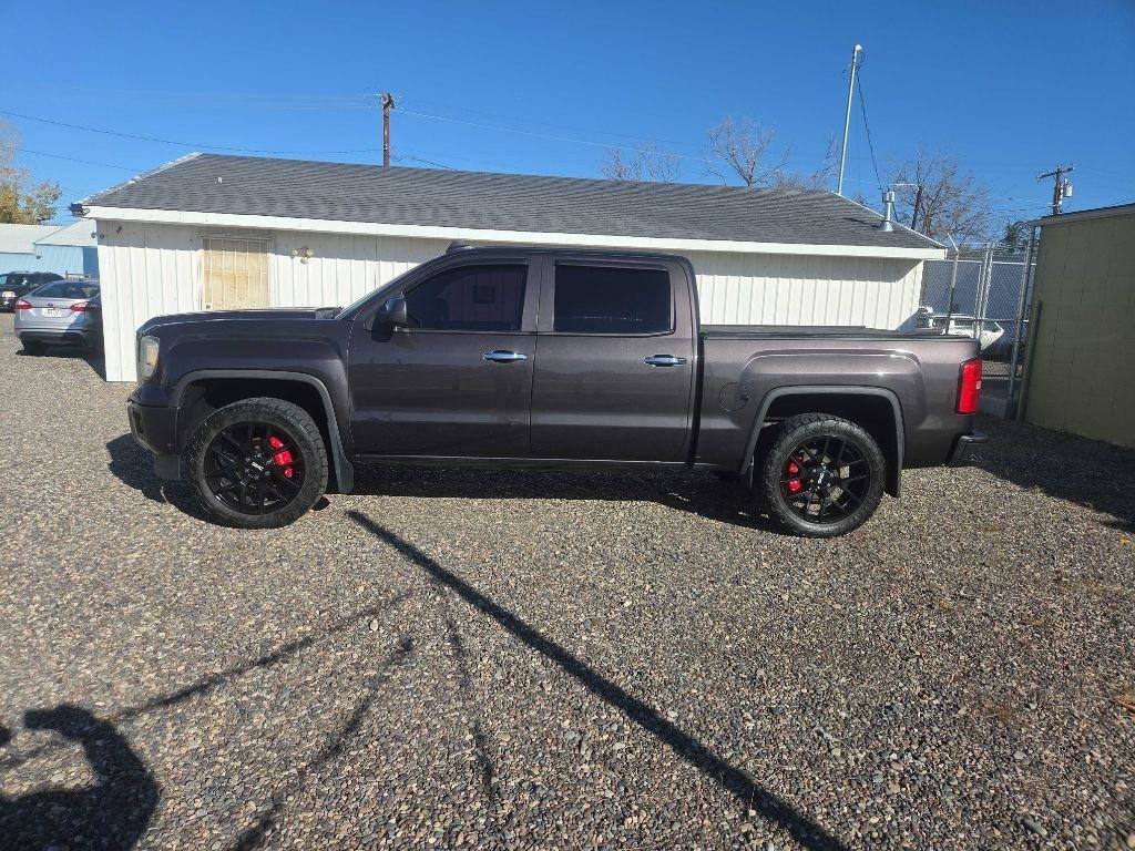 Used 2015 GMC Sierra 1500 Denali w/ Driver Alert Package AWD/4WD image 2