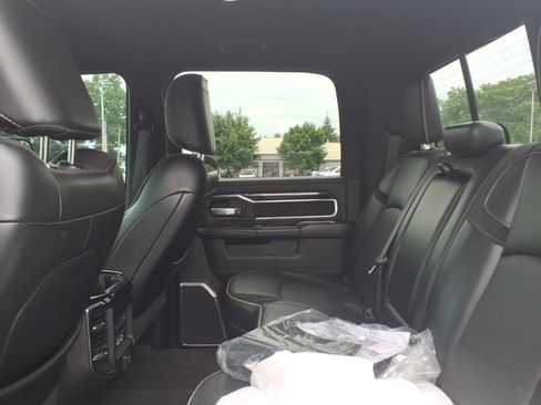 Certified 2022 RAM 3500 Laramie AWD/4WD image 15