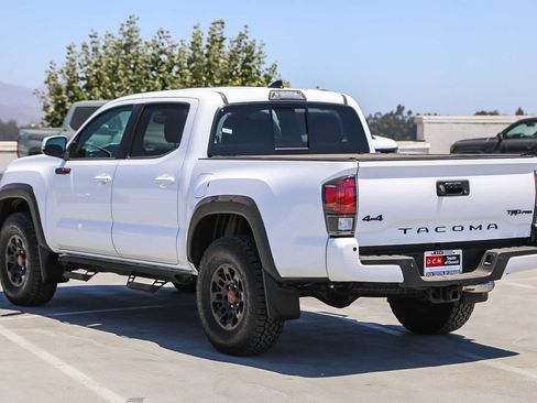 Certified 2018 Toyota Tacoma TRD Pro AWD/4WD image 7