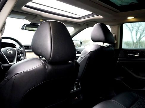 Used 2021 Nissan Maxima Platinum w/ Sport Mat Group image 31