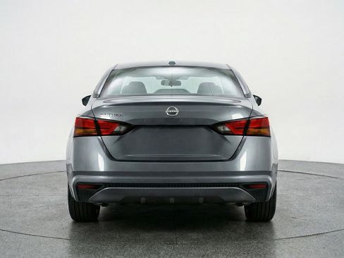 Used 2025 Nissan Altima 2.5 SV image 7