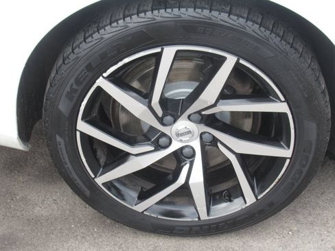 Used 2020 Volvo S60 T6 Momentum w/ Protection Package AWD/4WD image 4
