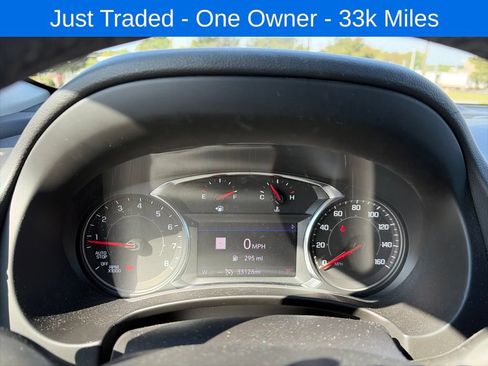 Used 2023 GMC Terrain SLT w/ Infotainment Package II FWD image 8