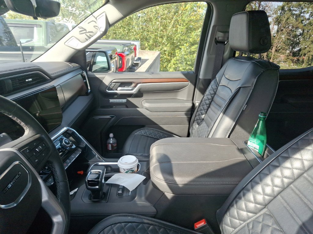 Certified 2026 GMC Sierra 1500 Denali w/ Technology Package AWD/4WD image 8