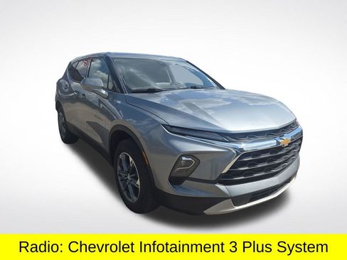 Used 2025 Chevrolet Blazer LT AWD/4WD image 5