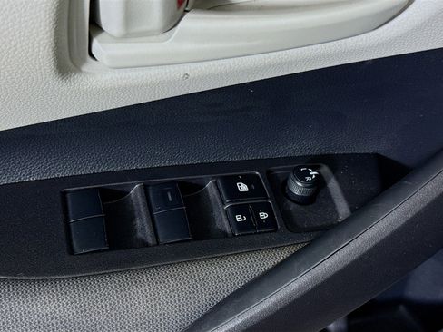 Used 2025 Toyota Corolla LE FWD image 23