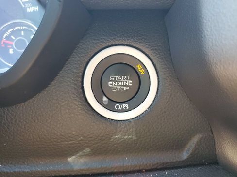 Used 2023 RAM 1500 Laramie AWD/4WD image 23