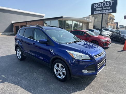 Used 2016 Ford Escape SE w/ Equipment Group 201A FWD image 1