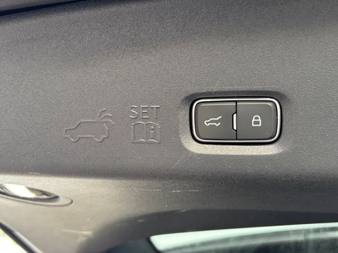 Used 2025 Ford Expedition Max Active AWD/4WD image 17