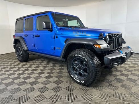 Used 2023 Jeep Wrangler Unlimited w/ Cold Weather Group image 2