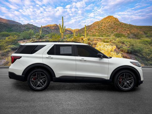 Used 2025 Ford Explorer ST w/ Sun And Sound Package AWD/4WD image 3