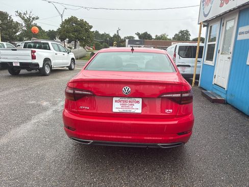 Used 2019 Volkswagen Jetta R-Line FWD image 4