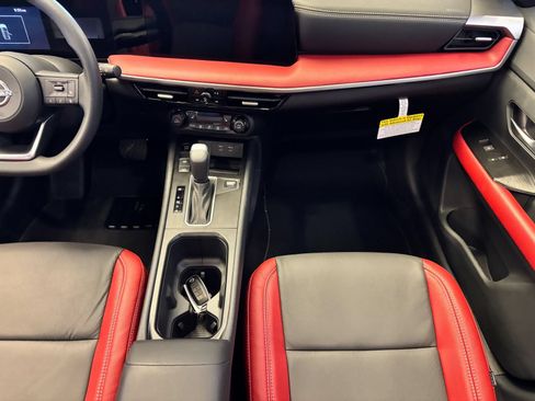 New 2026 Nissan Kicks SV w/ SV Premium Package FWD image 13