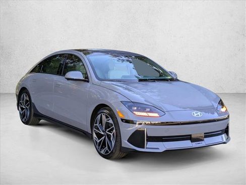 New 2025 Hyundai Ioniq 6 Limited image 9