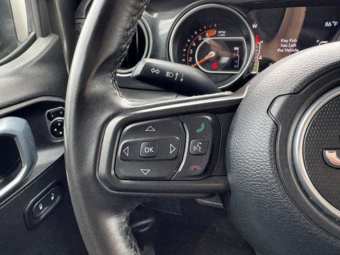 Used 2021 Jeep Wrangler Unlimited Sport AWD/4WD image 19