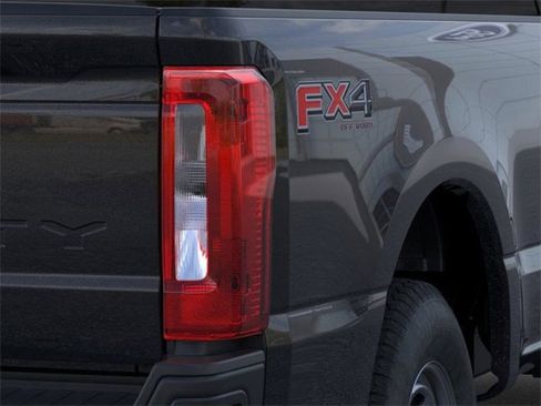 New 2026 Ford F250 XL image 21