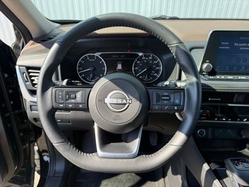 Certified 2023 Nissan Rogue SV w/ SV Premium B Package AWD/4WD image 18