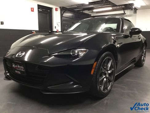 Used 2018 MAZDA MX-5 Miata RF Grand Touring image 16
