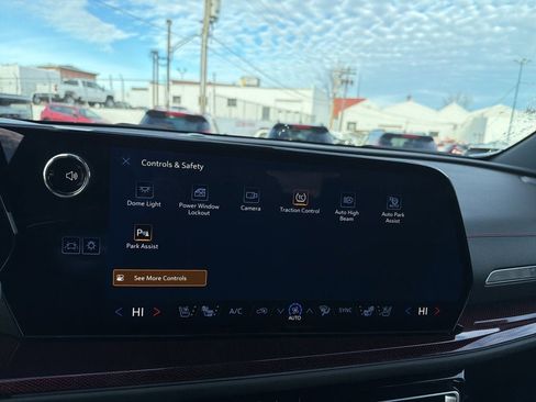 New 2026 Chevrolet Traverse RS image 31