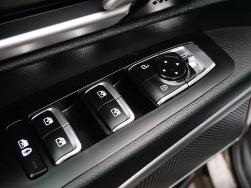 Used 2025 Kia Telluride S image 11