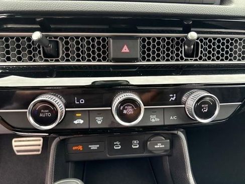 Certified 2025 Honda Civic Sport image 10