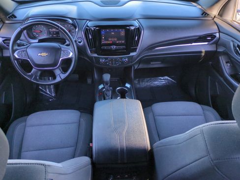 Used 2023 Chevrolet Traverse LT image 10