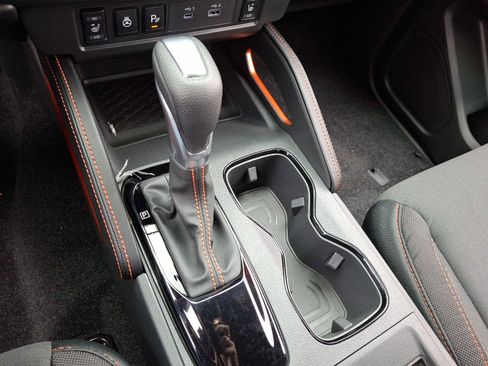 New 2025 Nissan Frontier PRO-4X w/ Pro Convenience Package image 10