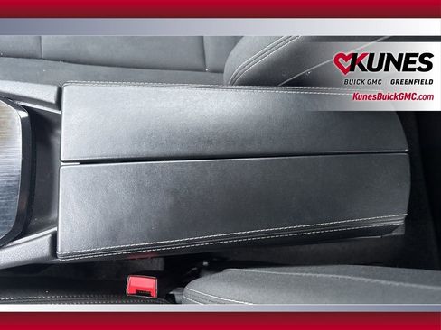 Used 2023 Nissan Rogue S image 39