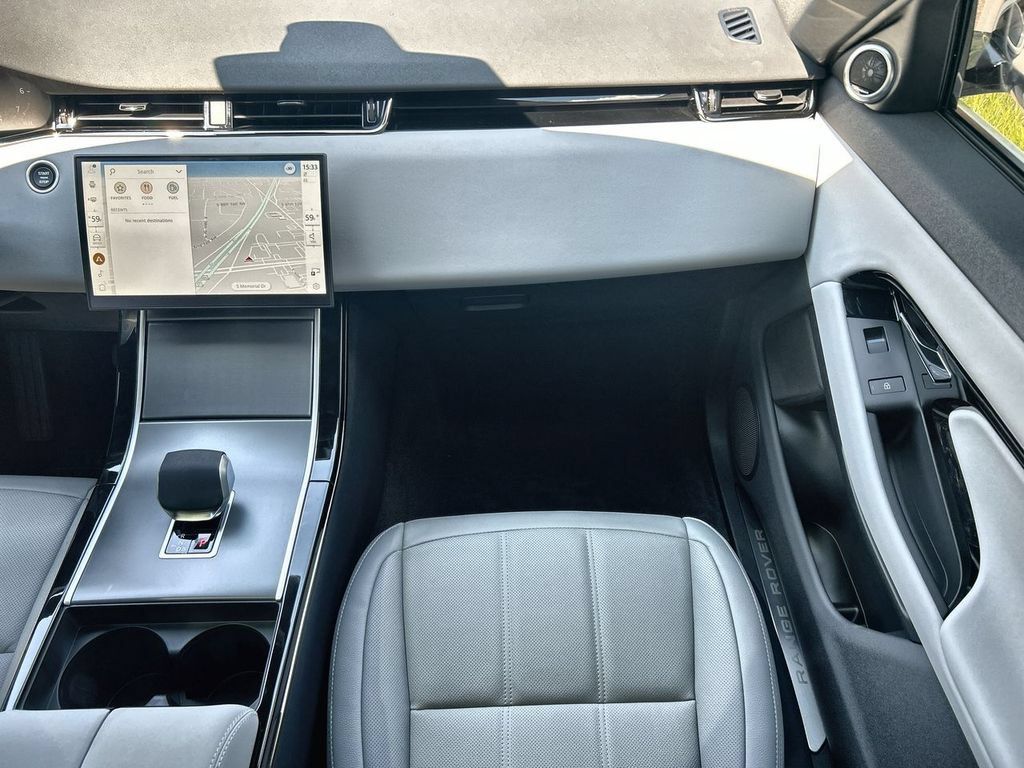 New 2026 Land Rover Range Rover Evoque S AWD/4WD image 14