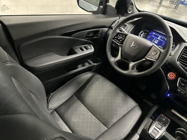 Used 2023 Honda Passport Elite image 12