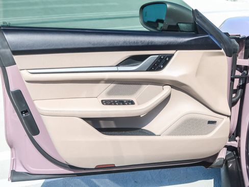 Used 2025 Porsche Taycan 4S image 27