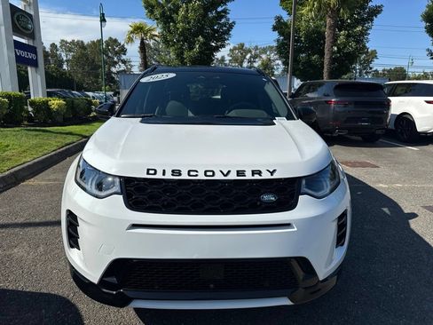 Certified 2025 Land Rover Discovery Sport Dynamic SE AWD/4WD image 10