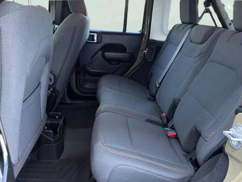 Used 2025 Jeep Wrangler Unlimited Sport AWD/4WD image 22