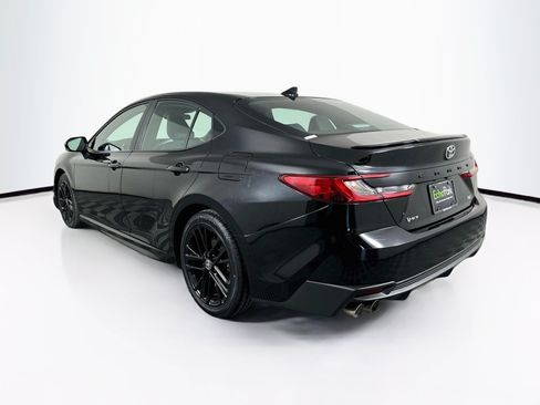 Used 2025 Toyota Camry SE FWD image 5