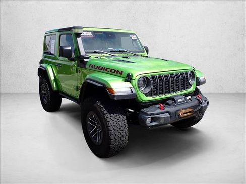 Used 2025 Jeep Wrangler Rubicon AWD/4WD image 6